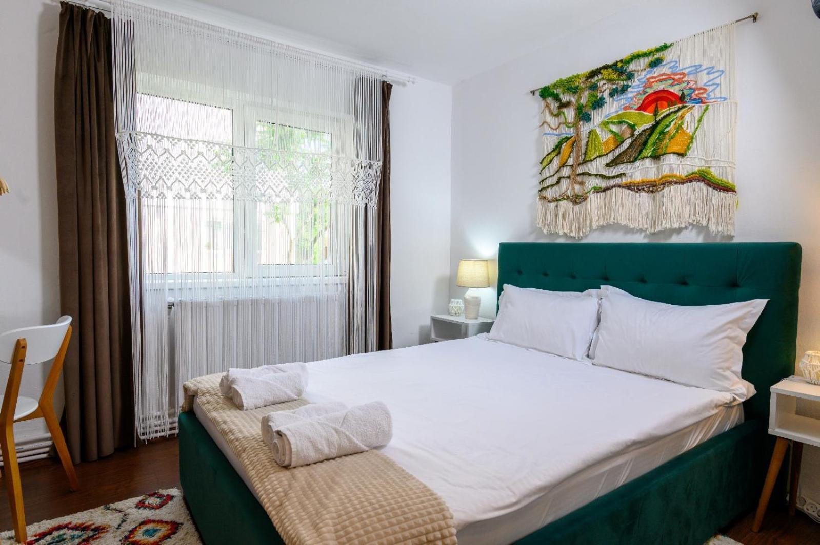 Apartament Corina Cu Parcare Bistriţa Eksteriør bilde